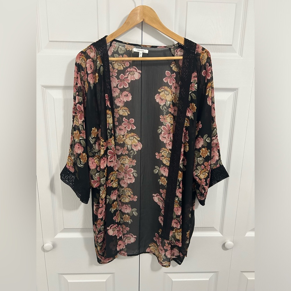 Ladies Beautiful Floral Shrug